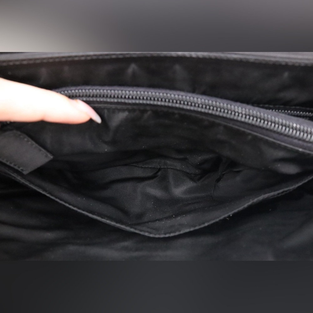 Prada Shoulder Bag in Black Patent Leather and Nylon - Picture 8 of 11